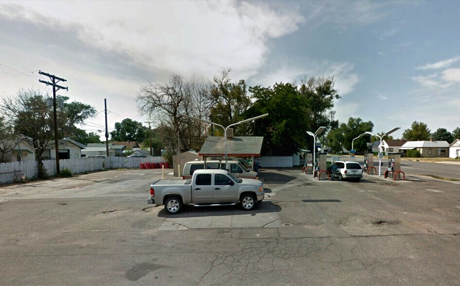 More Photos Of 403 W Main St, Sterling Service Station For Sale