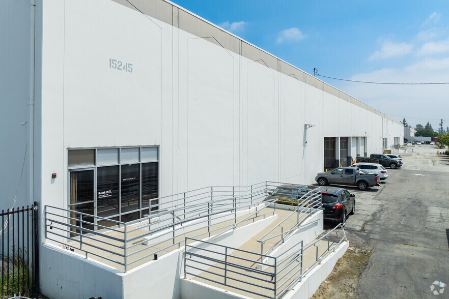 More Photos Of 15245-15325 E Stafford St, City of Industry Warehouse For Sale