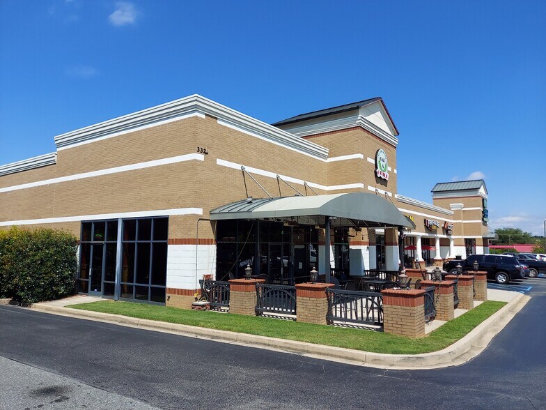 More Photos Of 3321 N Main St, Anderson Storefront Retail Office For Lease