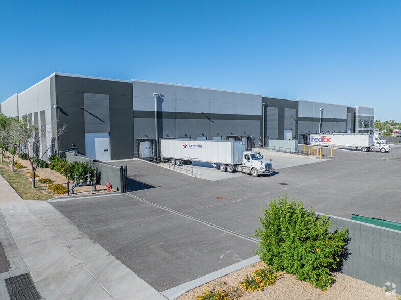 More Photos Of 13685 W Test Dr, Goodyear Distribution For Lease