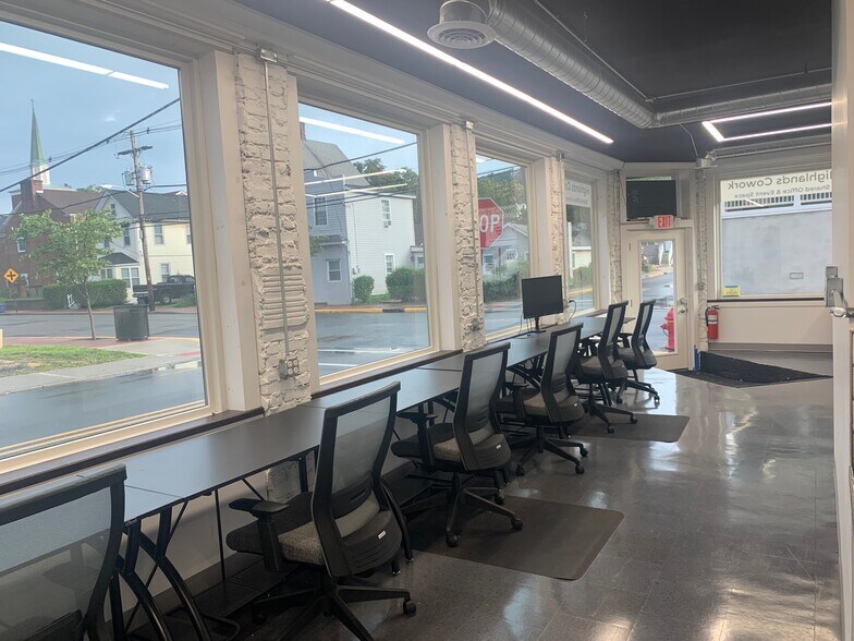 More Photos Of 196 Bay Ave, Highlands General Retail For Sale