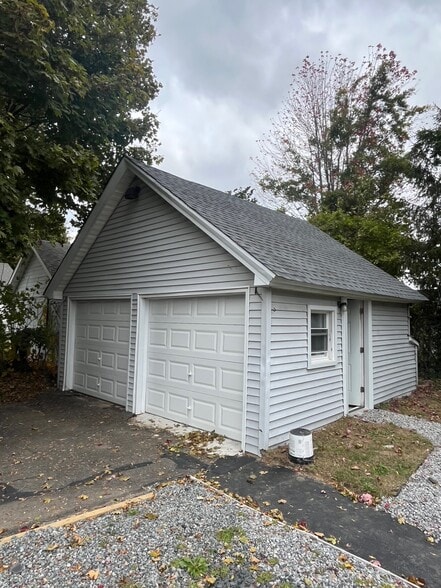More Photos Of 201 Hallock Ave, Port Jefferson Station Office Residential For Sale