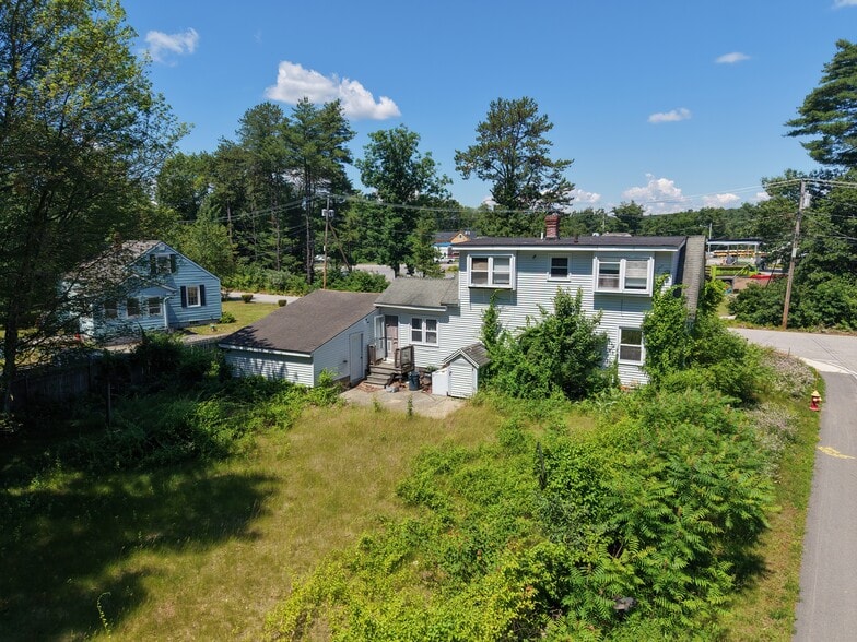 More Photos Of 22 A Old Rd, Plaistow Service For Sale