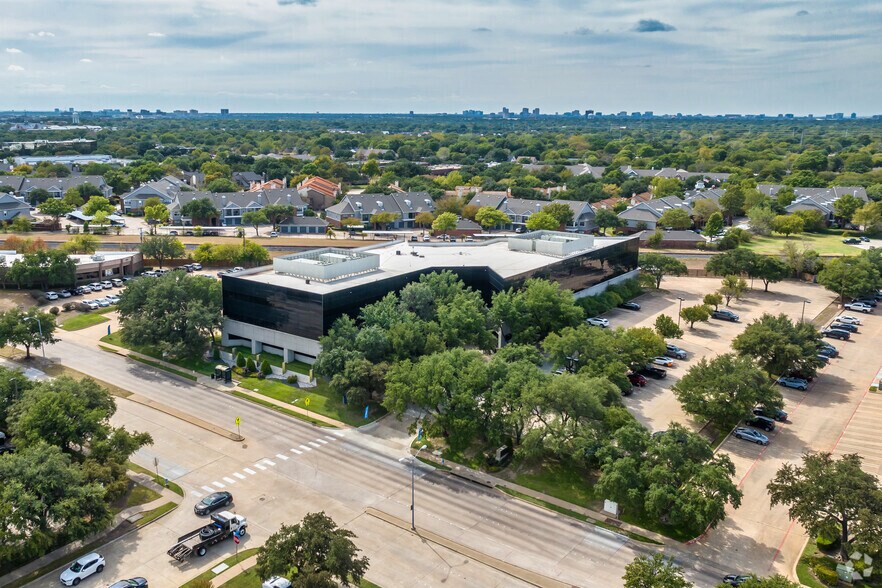 More Photos Of 1651 N Collins Blvd, Richardson Office For Lease