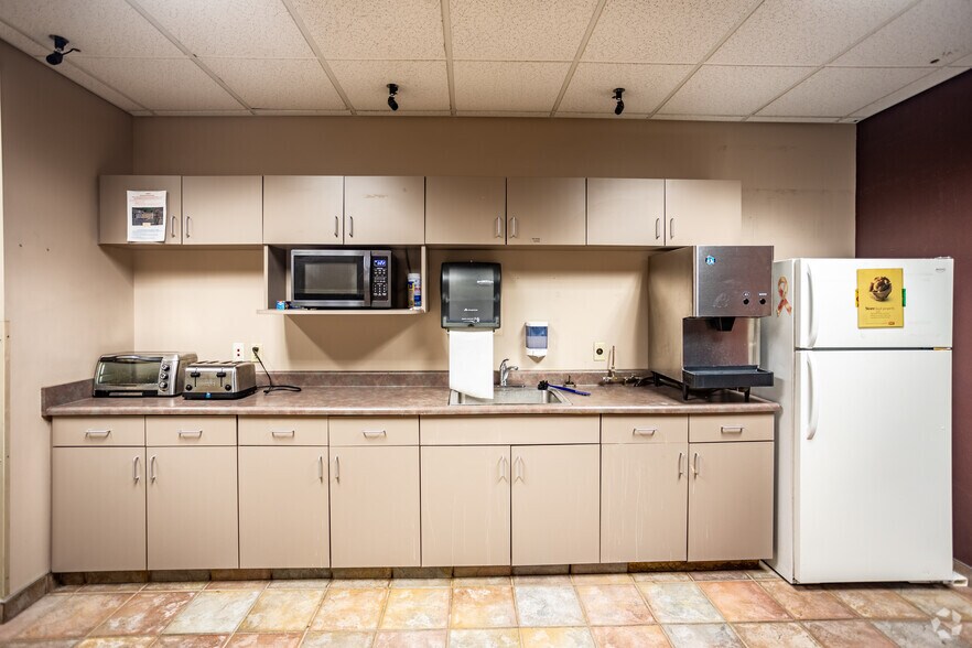 More Photos Of 101 Kappa Dr, Pittsburgh Research And Development For Lease