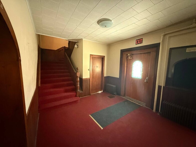 More Photos Of 17 Fremont St, Gloversville Religious Facility For Sale