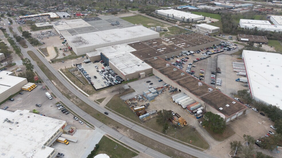 More Photos Of 8100 Kempwood Dr, Houston Manufacturing For Lease