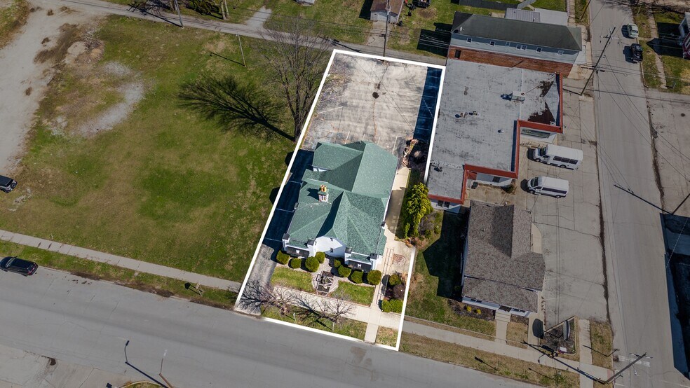 More Photos Of 1910 Virginia Ave, Connersville Healthcare For Sale