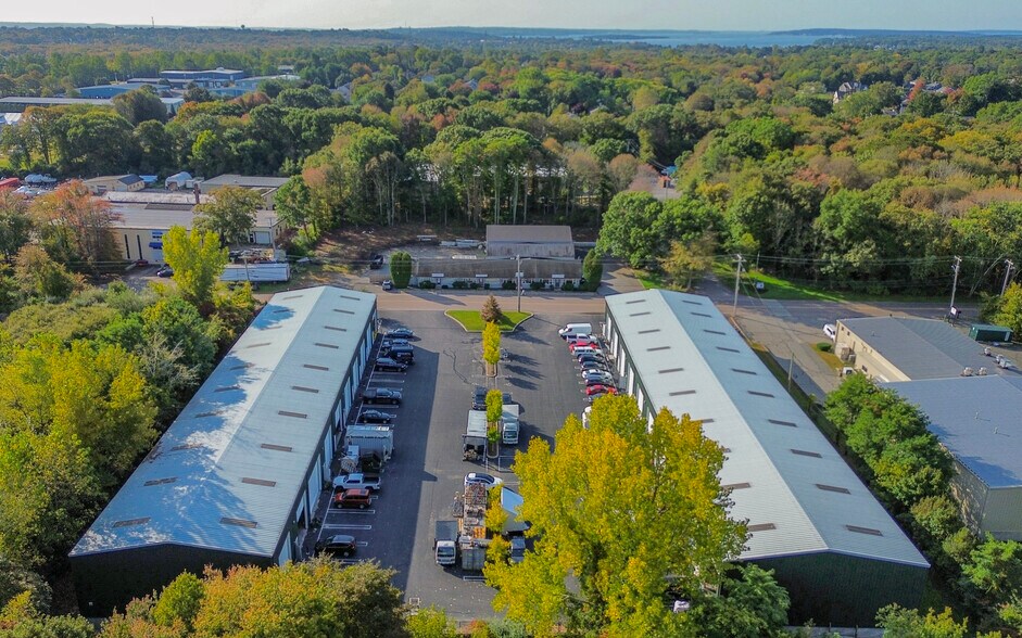 More Photos Of 75 Tupelo St, Bristol Manufacturing For Sale