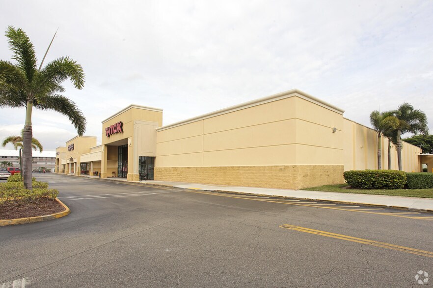 More Photos Of 3700 N Federal Hwy, Lighthouse Point General Retail For Sale