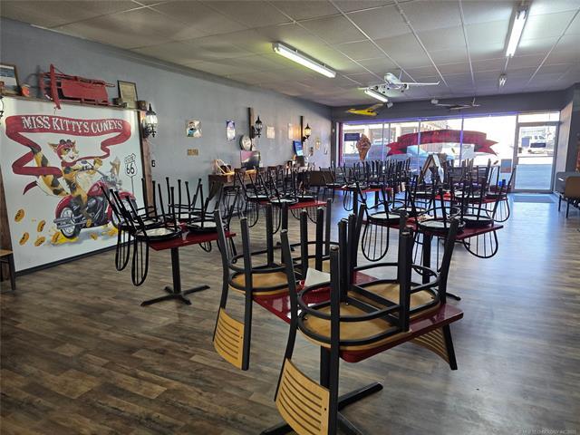 More Photos Of 101 S Main St, Bristow Office For Sale