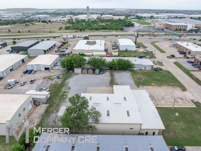 More Photos Of 813 SE 84th St, Oklahoma City Manufacturing For Sale