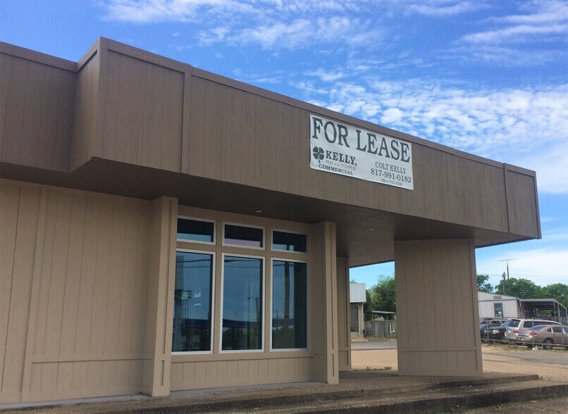 More Photos Of 1725 S Valley Mills Dr, Waco Freestanding For Lease