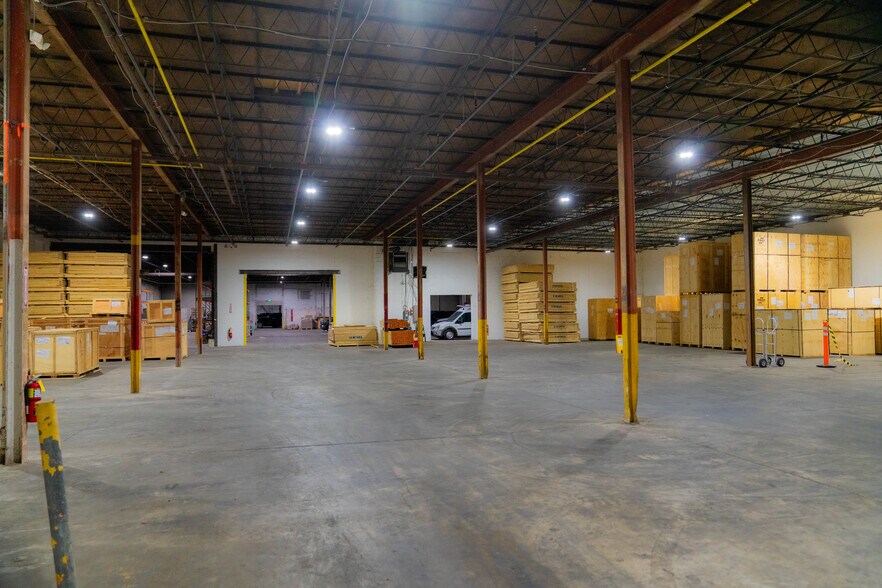 More Photos Of 1101 Hanzlik Ave, Rosedale Manufacturing For Lease