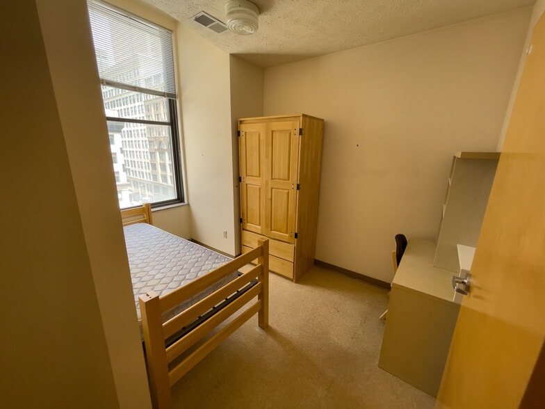 More Photos Of 341 4th Ave, Pittsburgh Apartments For Sale