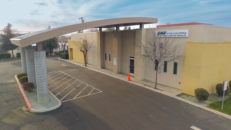 More Photos Of 406 E Elm Ave, Coalinga Office For Sale