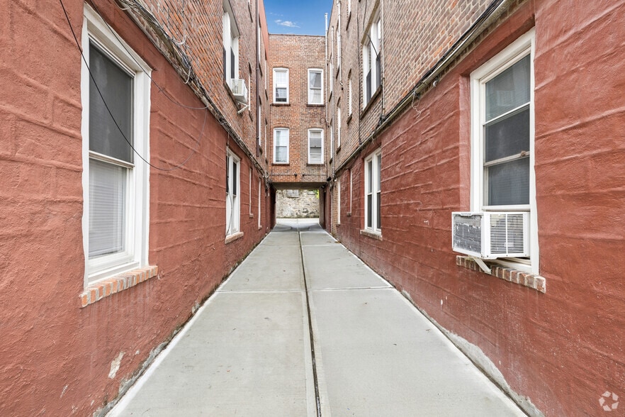 More Photos Of 257 E 238th St, Bronx Apartments For Sale
