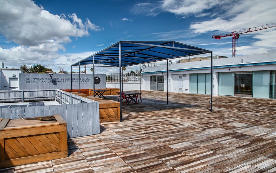 More Photos Of 2154 W Sunset Blvd, Los Angeles Loft Creative Space For Sale