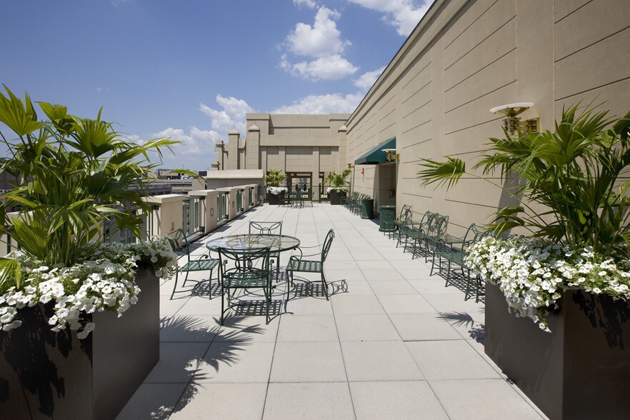 More Photos Of 1201 F St NW, Washington Office For Sale