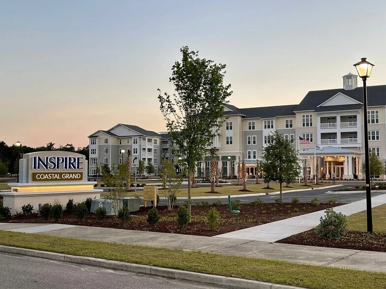 Primary Photo Of 1749 Sea Pines Blvd, Myrtle Beach Restaurant For Lease