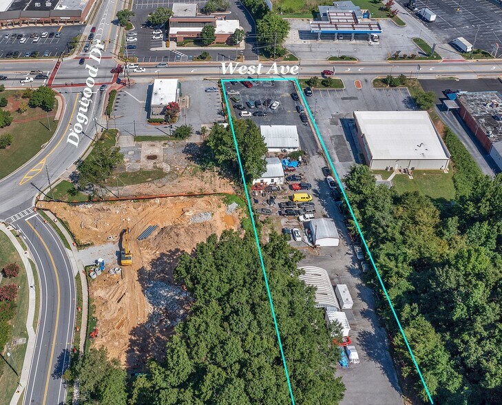 More Photos Of 1128 West Ave, Conyers Auto Dealership For Lease