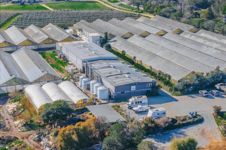 More Photos Of 371 Calabasas Rd, Watsonville Land For Sale