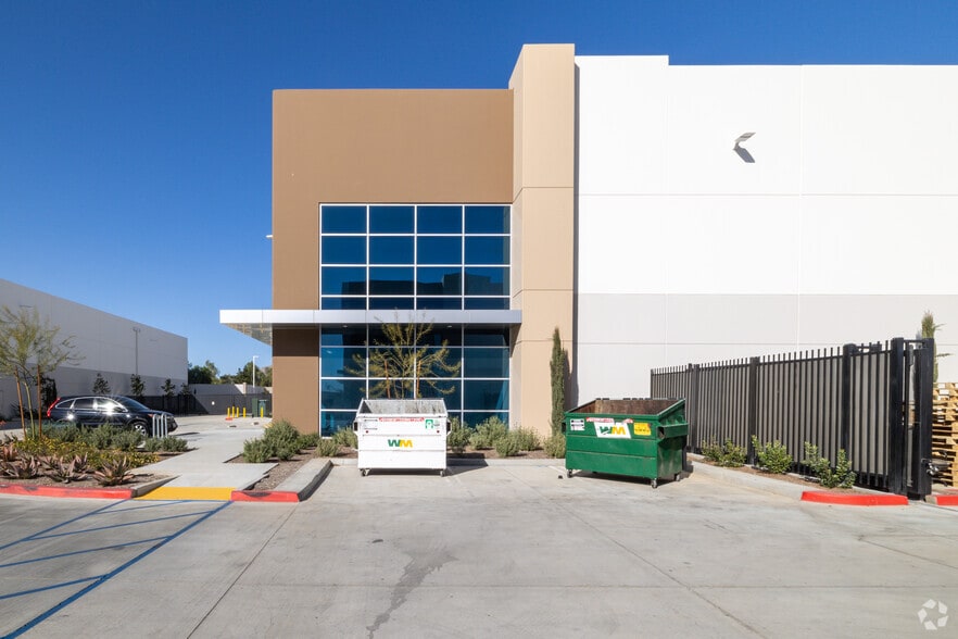 More Photos Of 13870 Old 215 Frontage Rd, Moreno Valley Warehouse For Sale