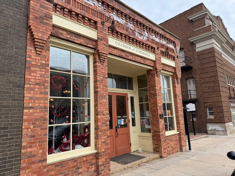 More Photos Of 145 High St, Mineral Point Storefront For Sale