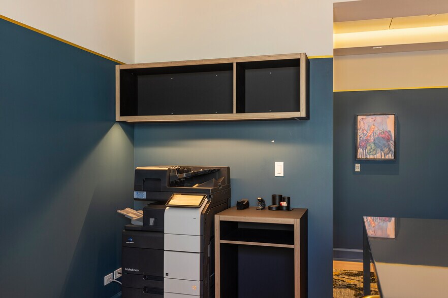 More Photos Of 2800 1st Ave, Seattle Coworking Space