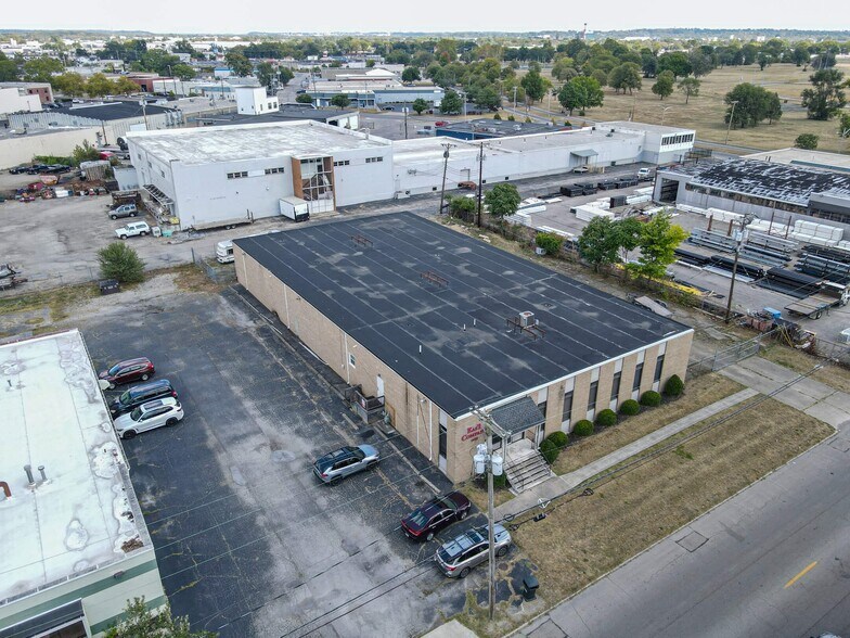 More Photos Of 1240 Stanley Ave, Dayton Warehouse For Sale