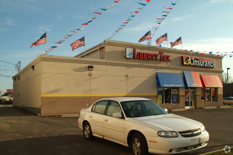 More Photos Of 20731 Dequindre Rd, Hazel Park General Retail For Sale