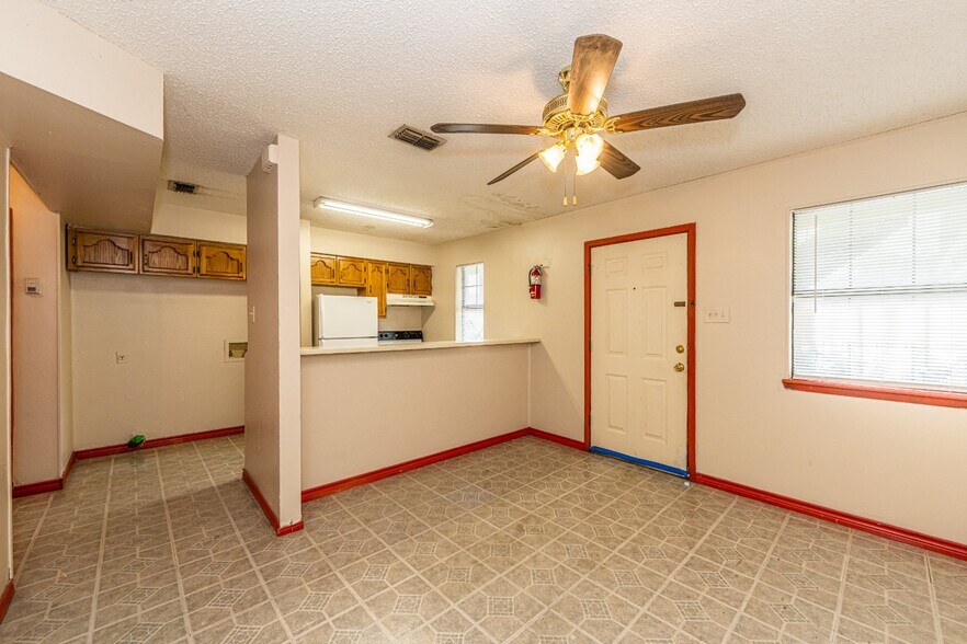More Photos Of 3801 Juarez Ave, Laredo Apartments For Sale