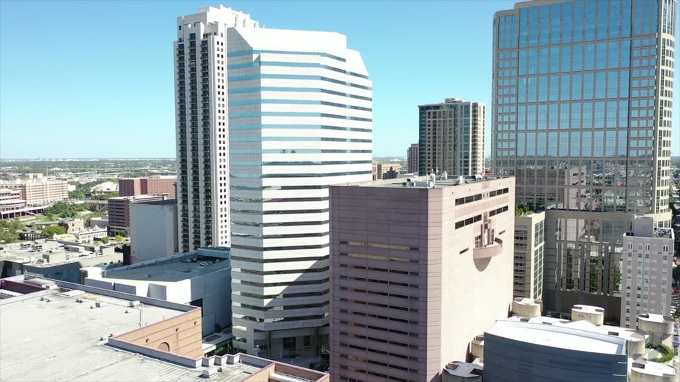 More Photos Of 440 Louisiana St, Houston Office For Lease