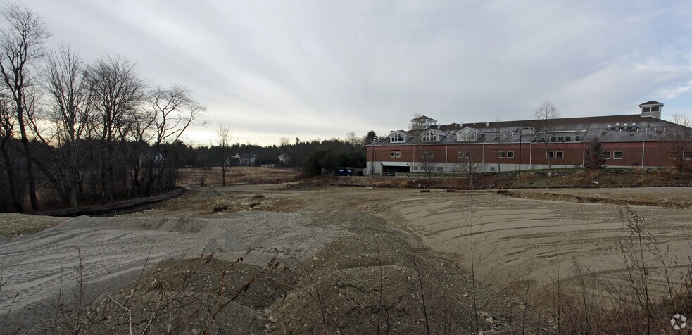 More Photos Of 134 Littleton Rd, Westford Freestanding For Lease