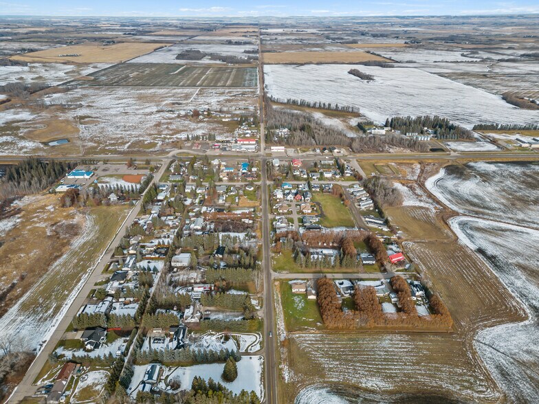 More Photos Of 1916 10th Av, Spruce View Restaurant For Sale