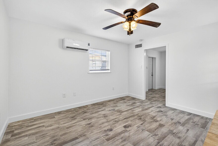 More Photos Of 3225 W Shell Point Rd, Ruskin Apartments For Sale