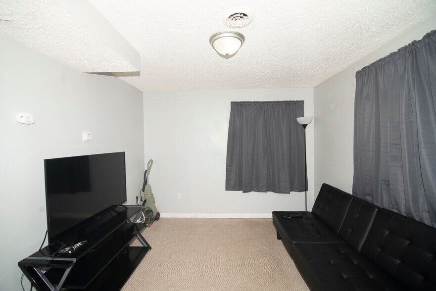 More Photos Of 600 South Ave, Syracuse Apartments For Sale