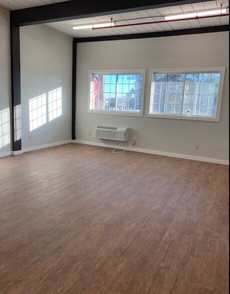 More Photos Of 372 Central Ave, Pawtucket Loft Creative Space For Lease