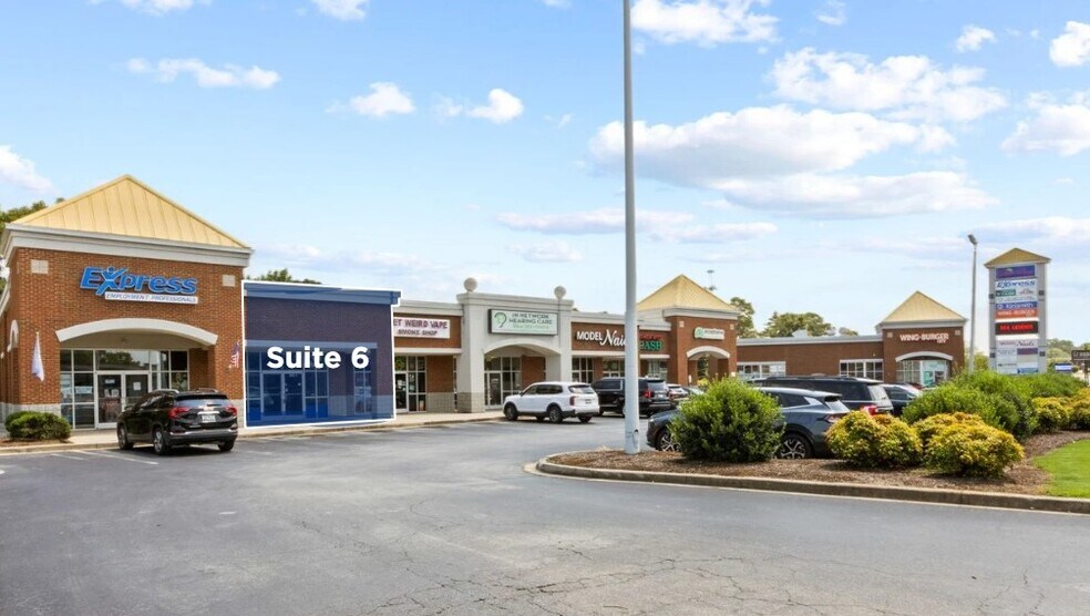 More Photos Of 3016 N Main St, Anderson Storefront Retail Office For Lease