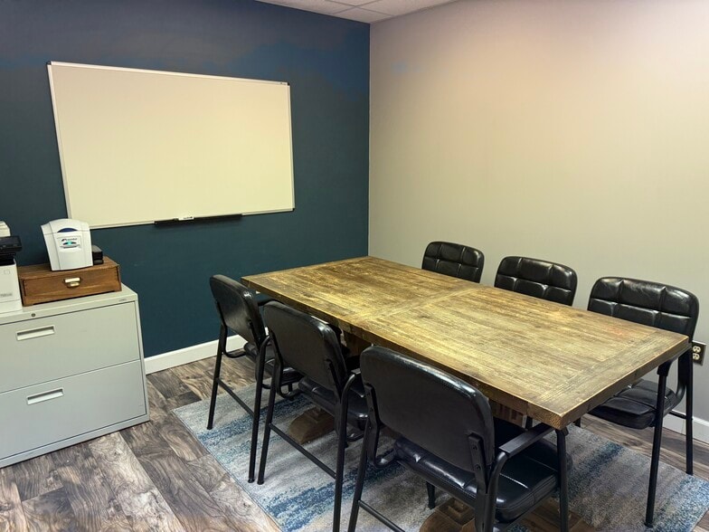 More Photos Of 1829 New Holland Rd, Reading Office For Sale