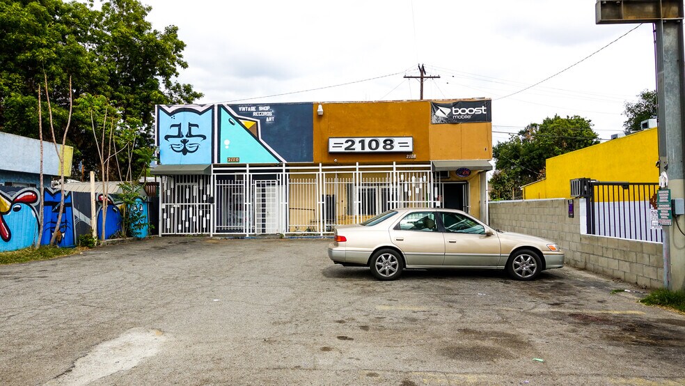 Primary Photo Of 2108-2110 Fair Oaks Ave, Altadena Office For Lease
