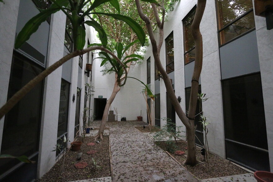 More Photos Of 3293 Harrison Blvd, Ogden Office For Lease