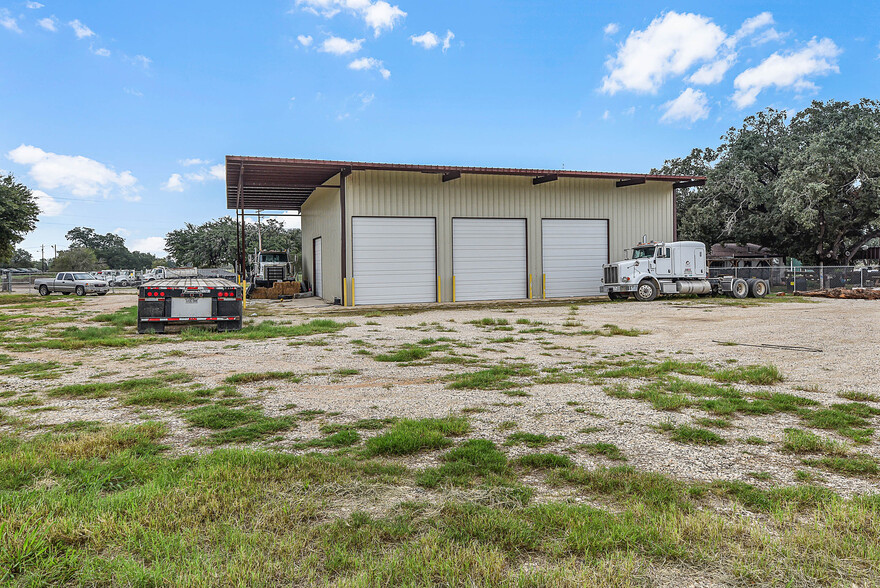 Primary Photo Of 131 Ben Parker, Pleasanton Warehouse For Sale