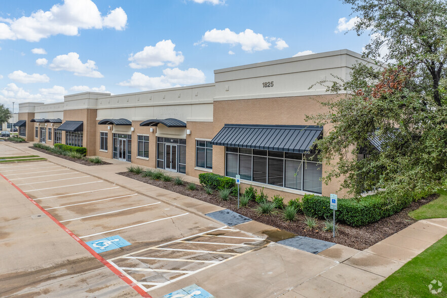 Primary Photo Of 1825 Lakeway Dr, Lewisville Office For Lease