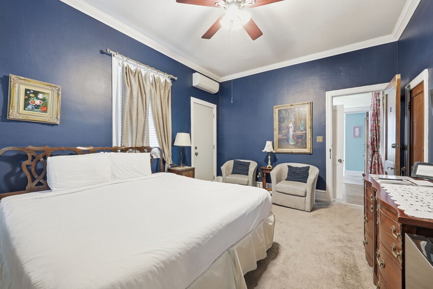 More Photos Of 105 S Little Rock, Ventnor Hospitality For Sale