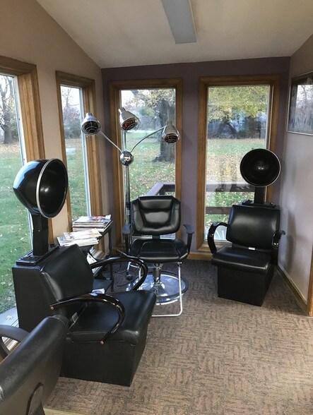 More Photos Of 904 E Pulaski Hwy, Elkton General Retail For Sale