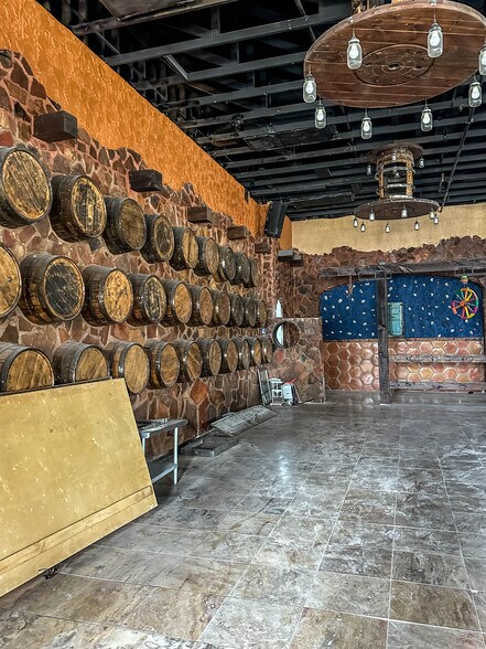 More Photos Of 17381 Tomball Pky, Houston Restaurant For Sale