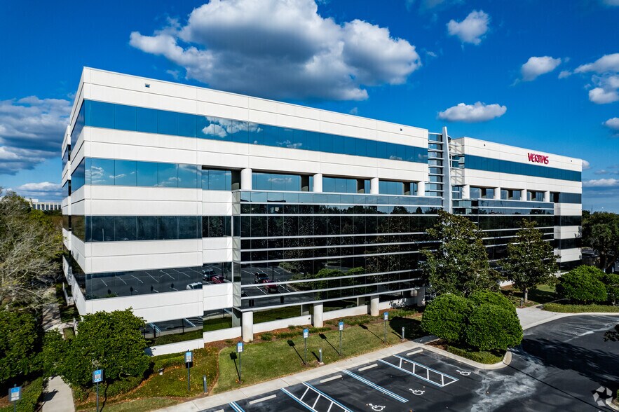 More Photos Of 300 International Pky, Heathrow Unknown For Lease