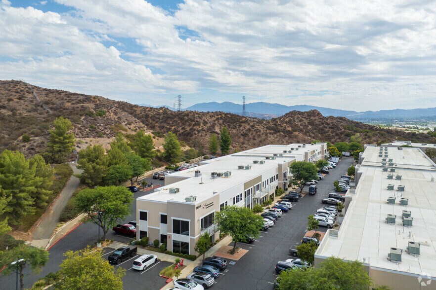 More Photos Of 28348 Constellation Rd, Valencia Warehouse For Sale