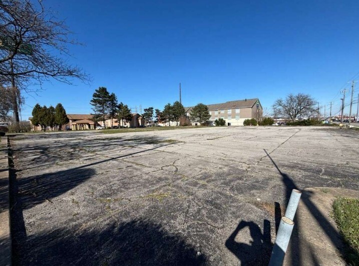 More Photos Of 661 Griswold Rd, Elyria Land For Sale